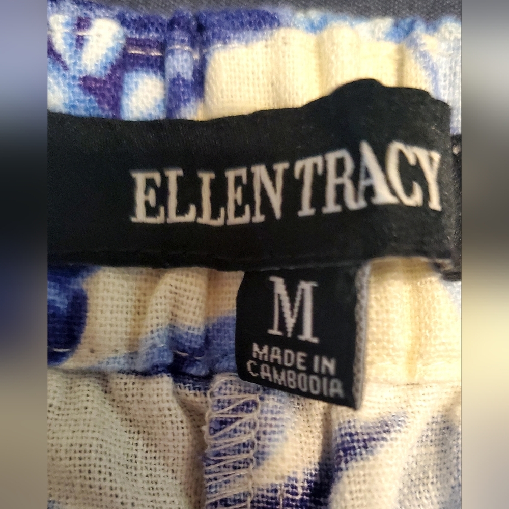 Ellen Tracy Blue Floral Women's Skort - Picture 3 of 3